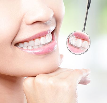 clinica-odontologica-aragon-gracia-mujer-sonriendo